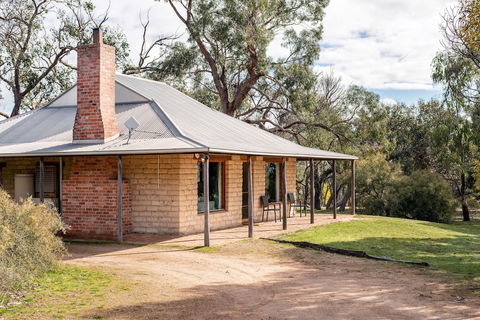 Grampians Pioneer Cottages - Yamba Accommodation 0