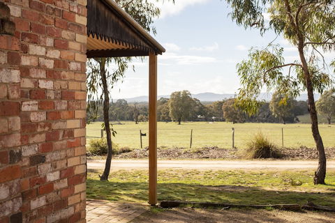 Grampians Pioneer Cottages - Yamba Accommodation 6