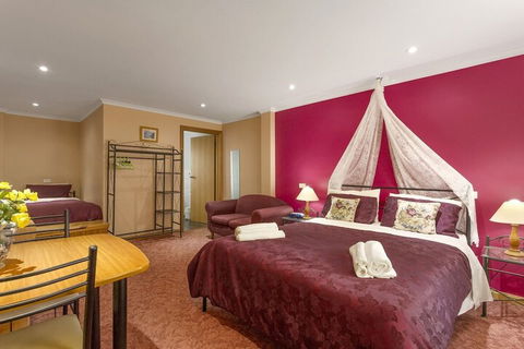 North East Rest Awhile Bed & Breakfast - Yamba Accommodation 3