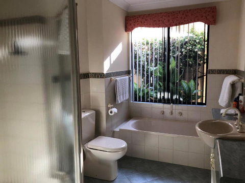 Alfred Cove Short Stay - Yamba Accommodation 1