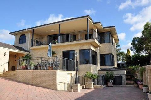 Alfred Cove Short Stay - Yamba Accommodation 5