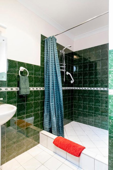 Aarn House B & B Airport Accommodation - Yamba Accommodation 2