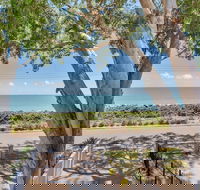 Seascape Luxury Beachfront Holiday House - Yamba Accommodation