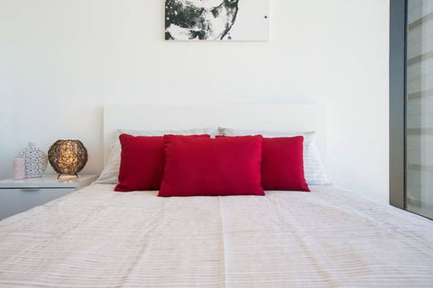 C3CBD Melbourne Apartment - Yamba Accommodation 7