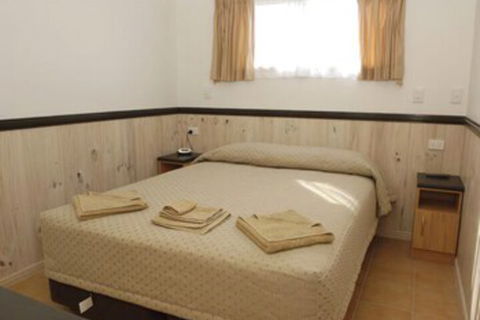 Longreach Tourist Park Caravan Park - Yamba Accommodation 5