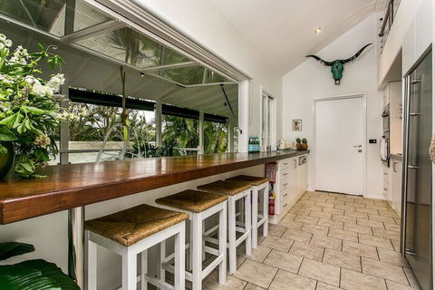 A PERFECT STAY - Cactus Rose Villa - Yamba Accommodation 2
