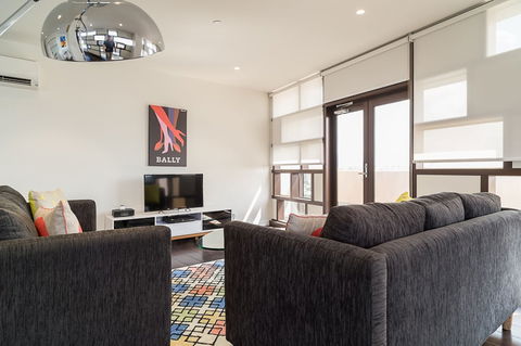 AKOM Prahran - Yamba Accommodation 1
