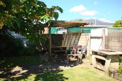 Kiewa View - Yamba Accommodation 2