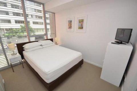 Sydney 1 Bed Modern Self Contained Apartment (402ALB) - Yamba Accommodation 7