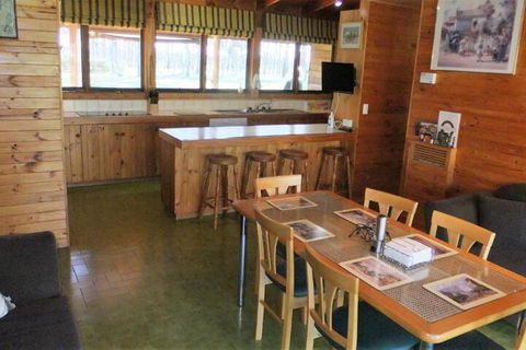 Gunyah Valley Retreat - Yamba Accommodation 6