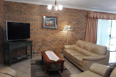 Acacia Apartments - Yamba Accommodation 6