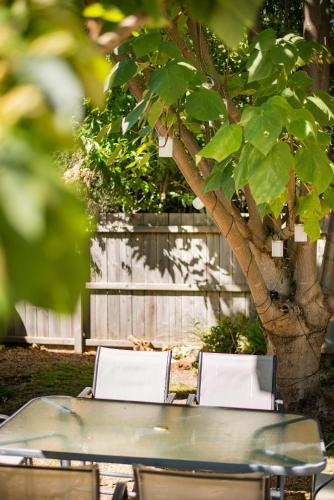 Neds Other Beds - Yamba Accommodation 3