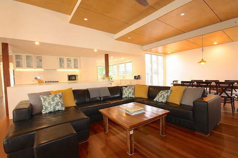 A PERFECT STAY - Cavvanbah Seaside Cottage - Yamba Accommodation 1