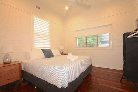 A PERFECT STAY - Cavvanbah Seaside Cottage - Yamba Accommodation 6