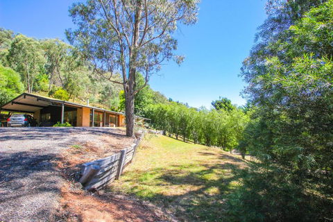 Barberry Lodge - Yamba Accommodation 4