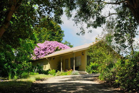 Brigadoon Cottages - Yamba Accommodation 2