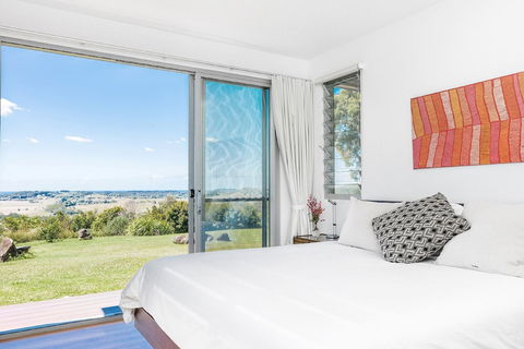 A PERFECT STAY - Jali Burugar - Yamba Accommodation 3