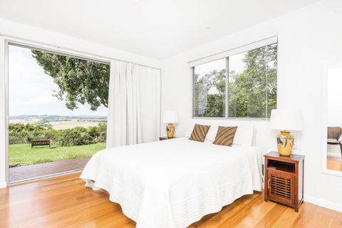 A PERFECT STAY - Jali Burugar - Yamba Accommodation 2