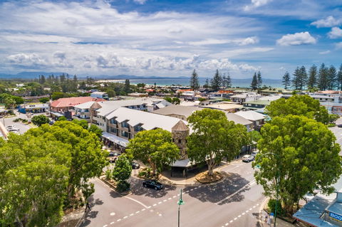 Byron Bay Hotel & Apartments - Yamba Accommodation 2