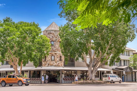 Byron Bay Hotel & Apartments - Yamba Accommodation 1