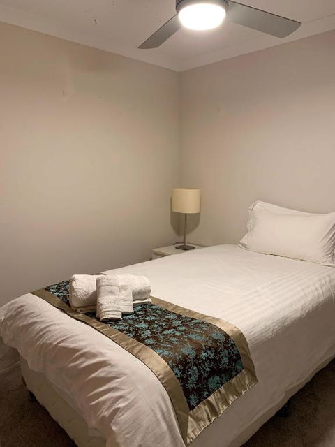 Oceana Sunset - Yamba Accommodation 2