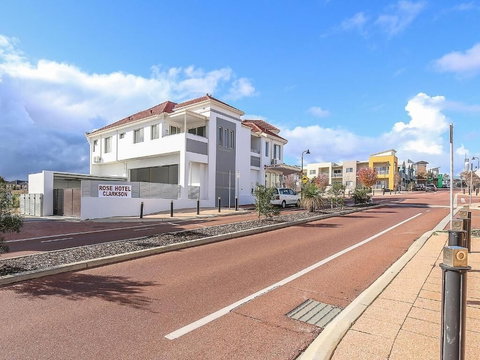 Rose Hotel Clarkson - Yamba Accommodation 0