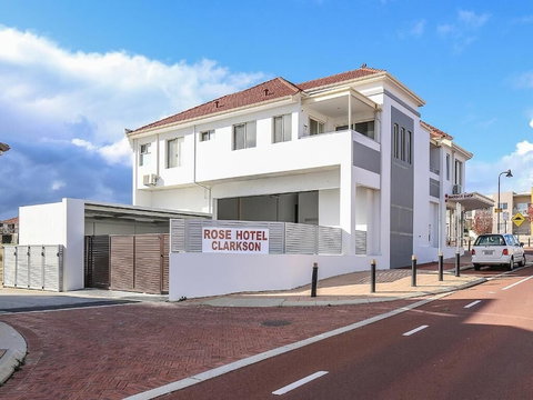 Rose Hotel Clarkson - Yamba Accommodation 2