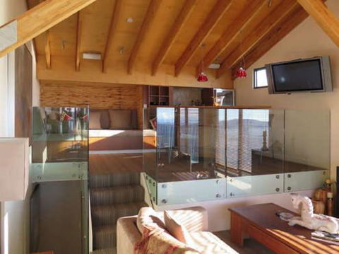 Howqua 6 - Yamba Accommodation 5
