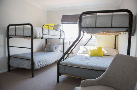 SkyLodge Temora - Yamba Accommodation 4