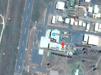 SkyLodge Temora - Yamba Accommodation 0