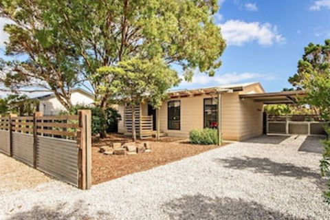 Sea Devine - Yamba Accommodation 0
