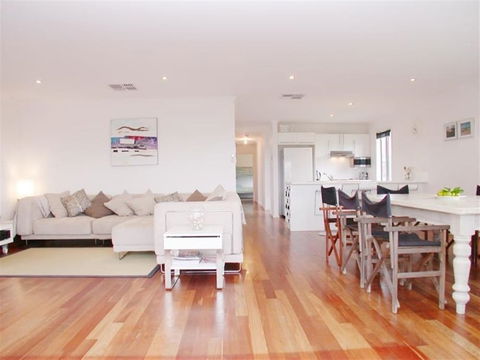 Do Drop Inn - Yamba Accommodation 1