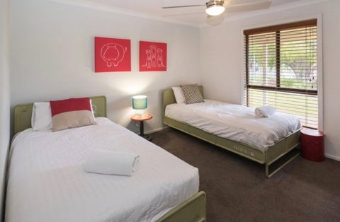 Crystal Shores - Yamba Accommodation 0