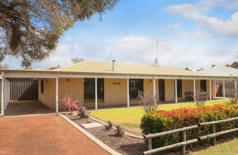 Crystal Shores - Yamba Accommodation 2