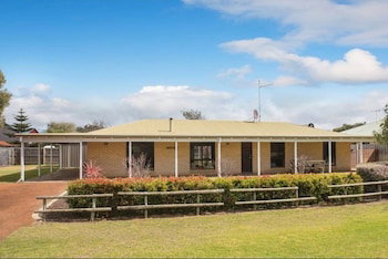 Crystal Shores - Yamba Accommodation 1