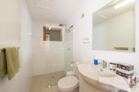 Alpine Apartment Great Location With Views Of Lake Jindabyne - Yamba Accommodation 7