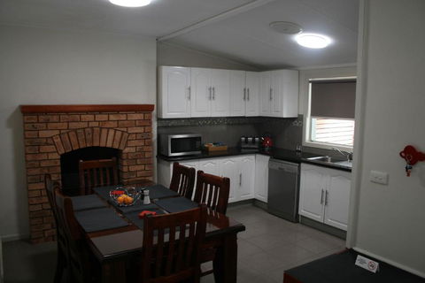 34 On Emily - Yamba Accommodation 2
