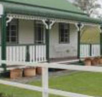 The Dollhouse Cottage - Yamba Accommodation