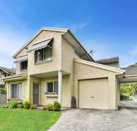 Annes Beach Getaway - Yamba Accommodation