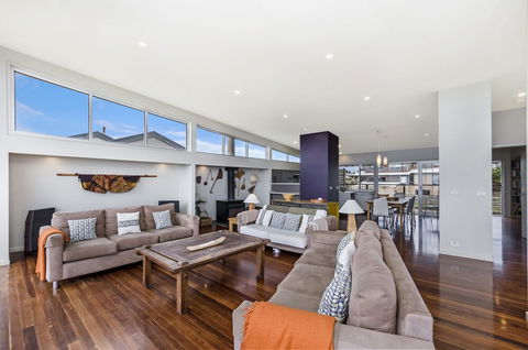 Sea Lit - Yamba Accommodation 2