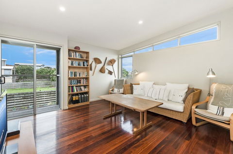 Sea Lit - Yamba Accommodation 1