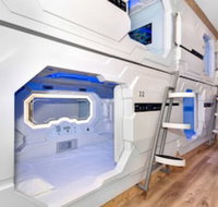 Space Q Capsule Hotel - Yamba Accommodation