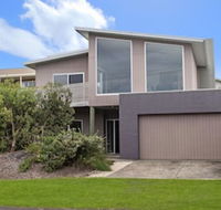 ESCAPE 2 BROPHY - Yamba Accommodation