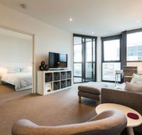 MILA 1BDR Cremorne Apartment - Yamba Accommodation