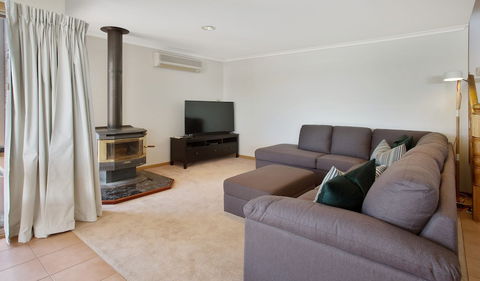 Oyster View - Yamba Accommodation 5