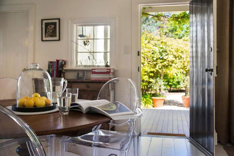 Gold Finch - Yamba Accommodation 5