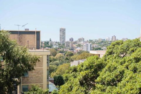 Stylish Apartment In Elizabeth Bay - Yamba Accommodation 2