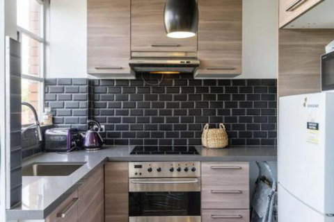 Stylish Apartment In Elizabeth Bay - Yamba Accommodation 5