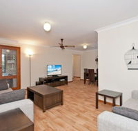Skippers Rest 27 Government Road - Yamba Accommodation