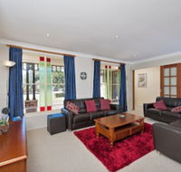 The Bay House 48 Government Road - Yamba Accommodation